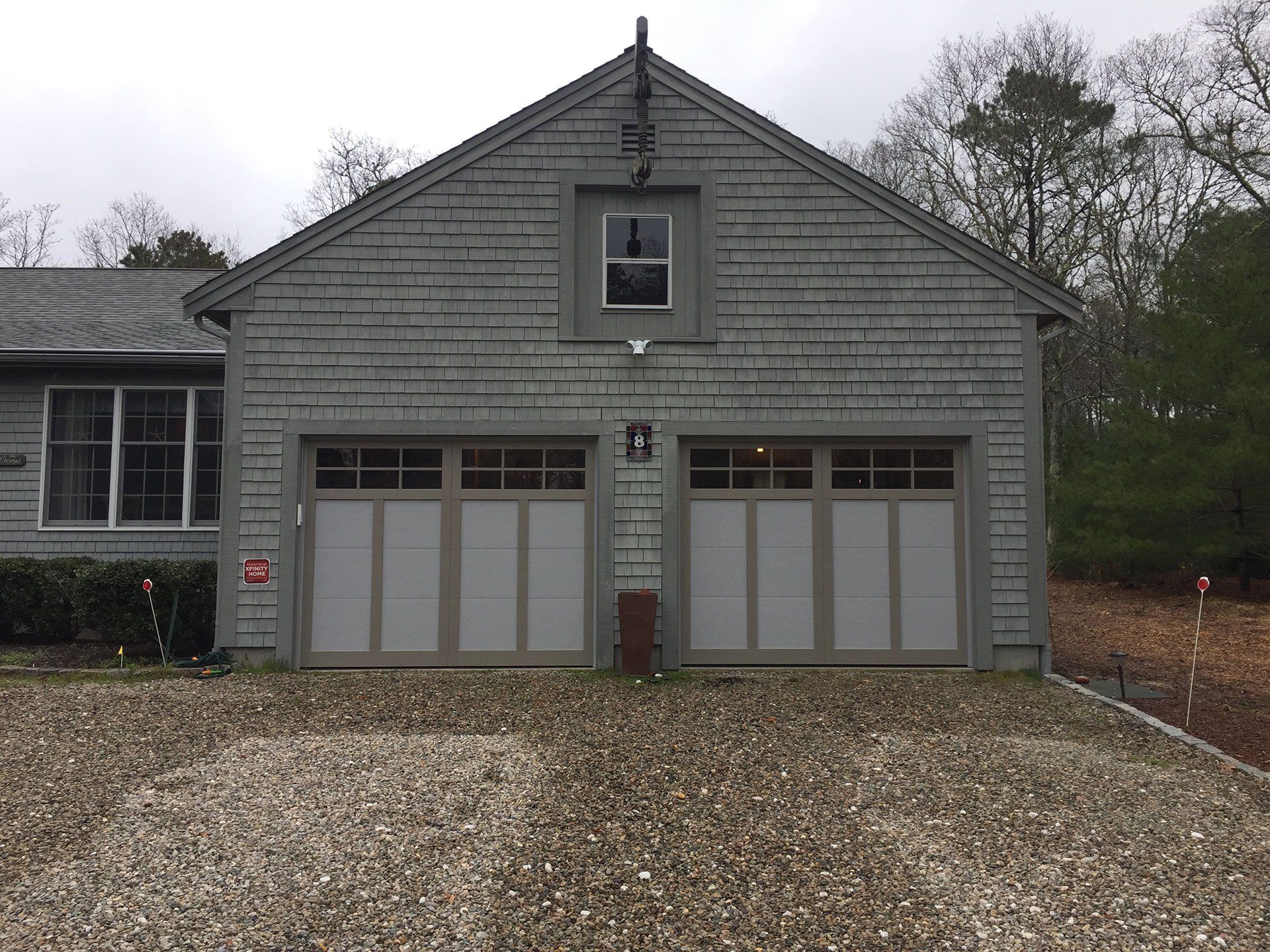 garage door that matches the house color
