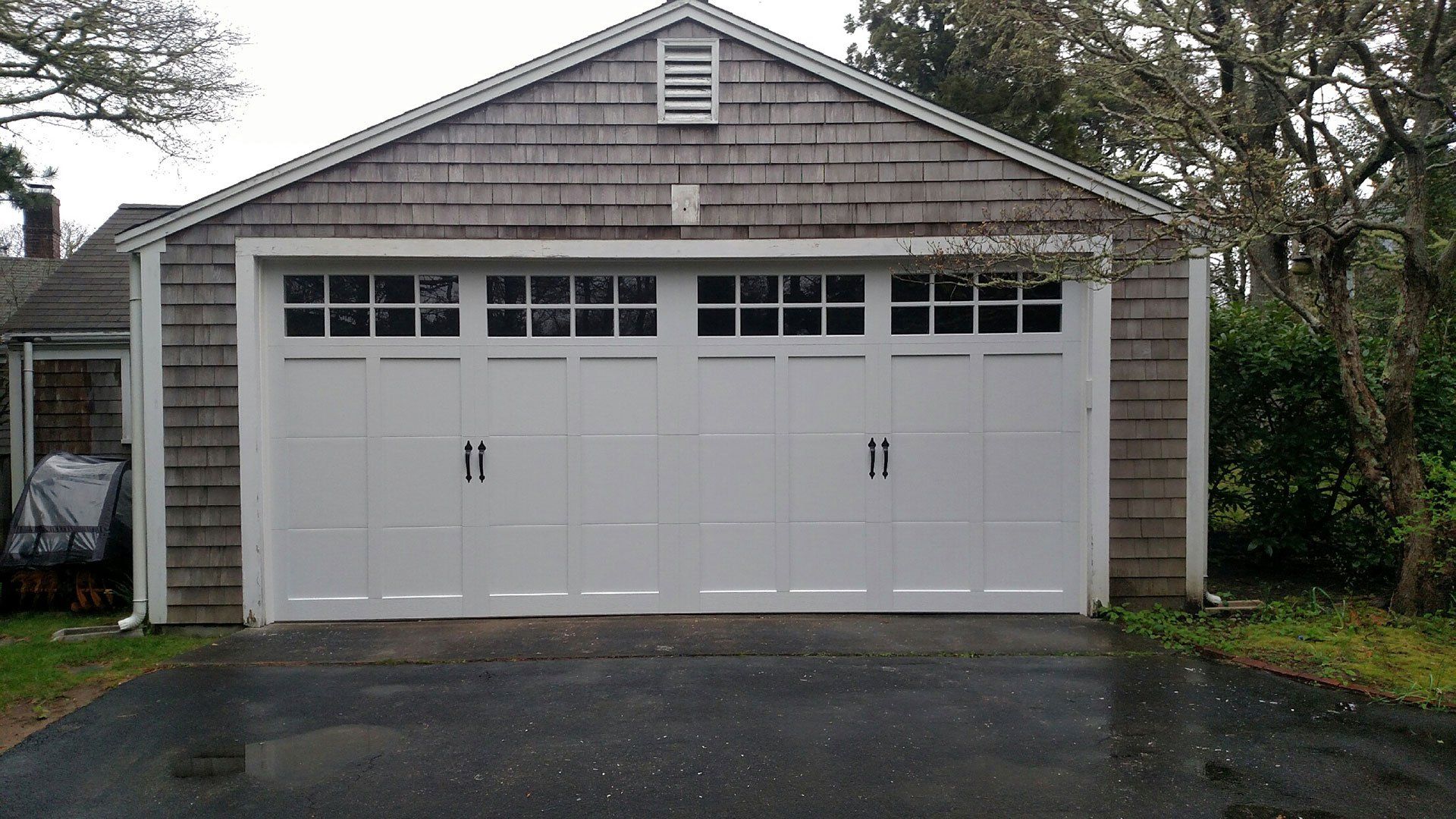 4-panel garage doors with transom window