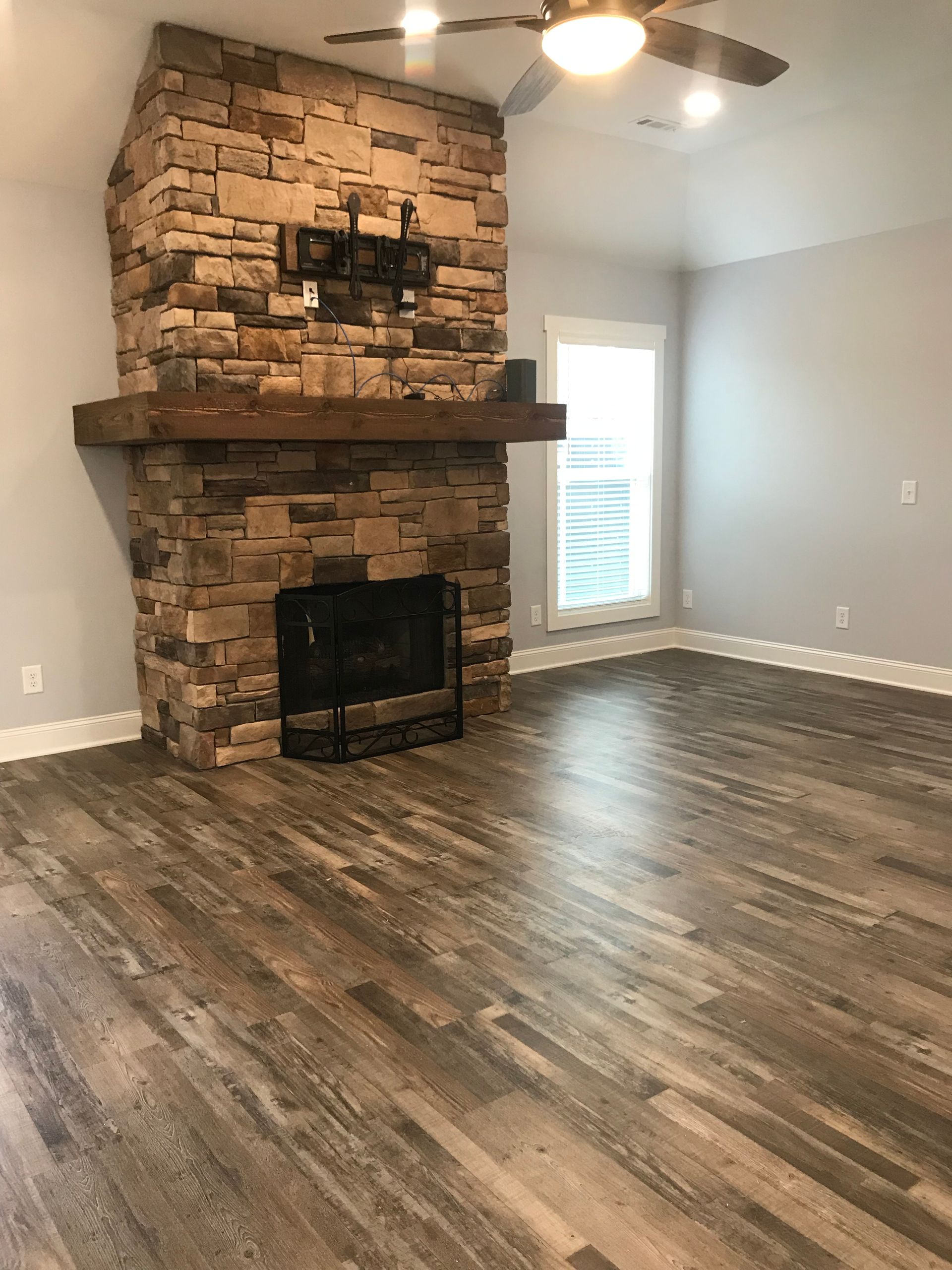 Vinyl flooring