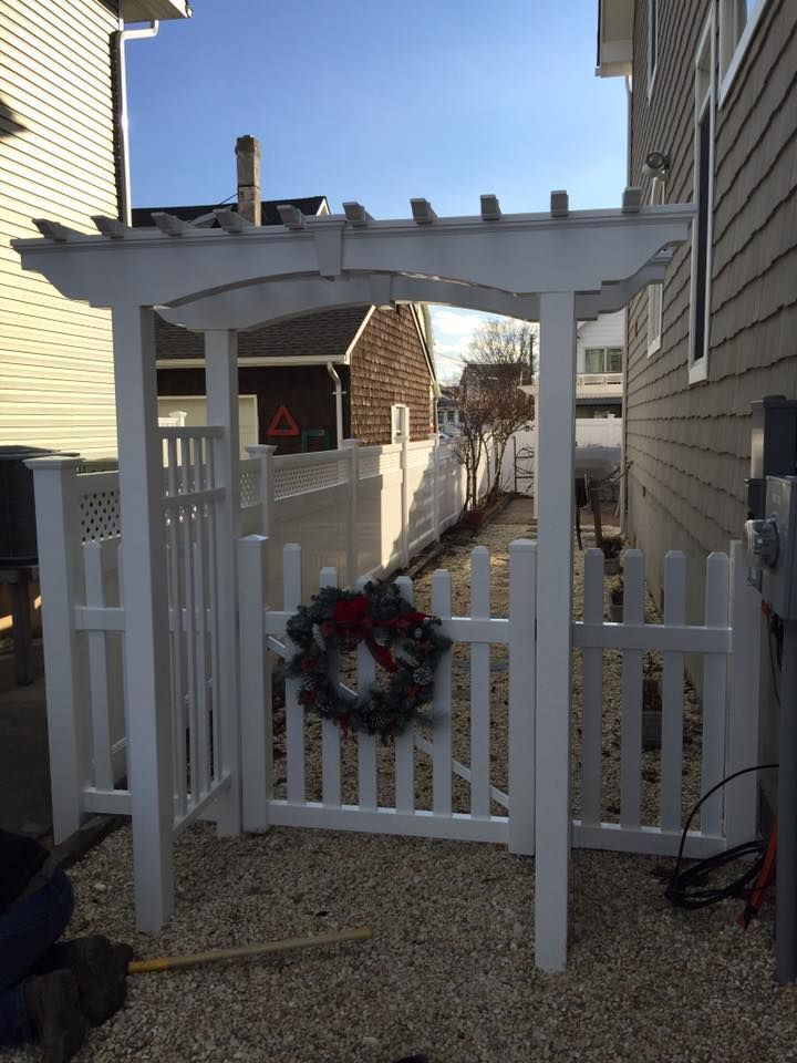 Vinyl fence and gate