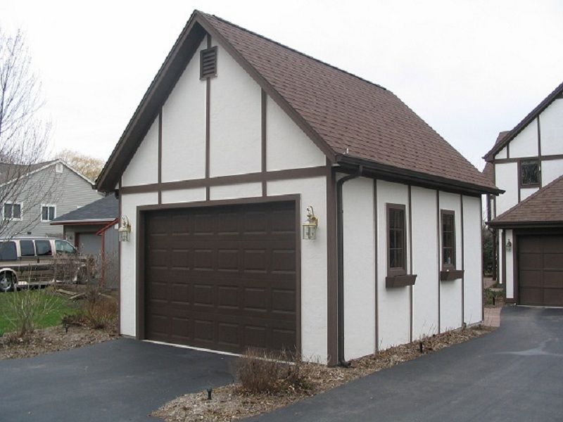 One-car garage