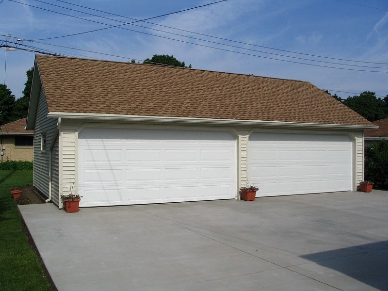 Three-car garage