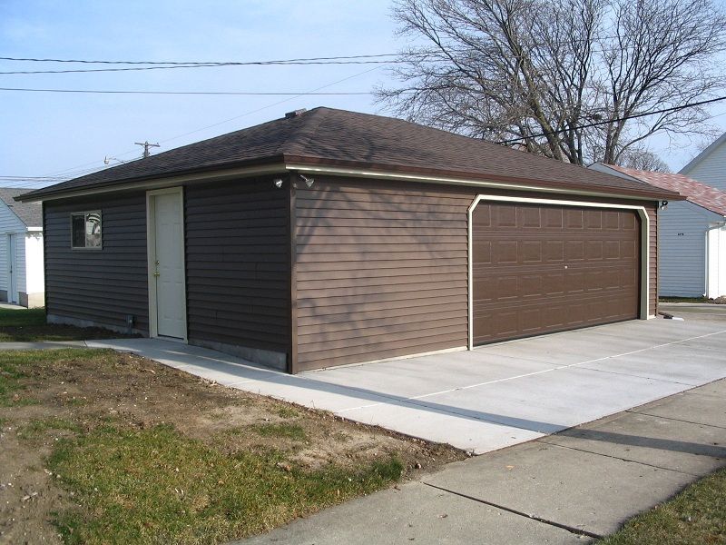 Three-car garage