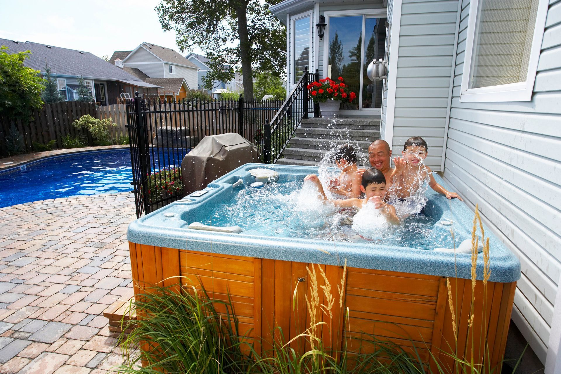 5 Benefits of Choosing an Expert Hot Tub Company