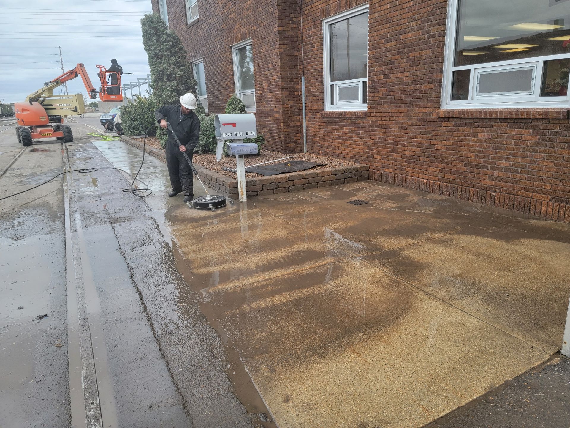Pressure Washing GF Bin Cleaners Grand Forks, ND