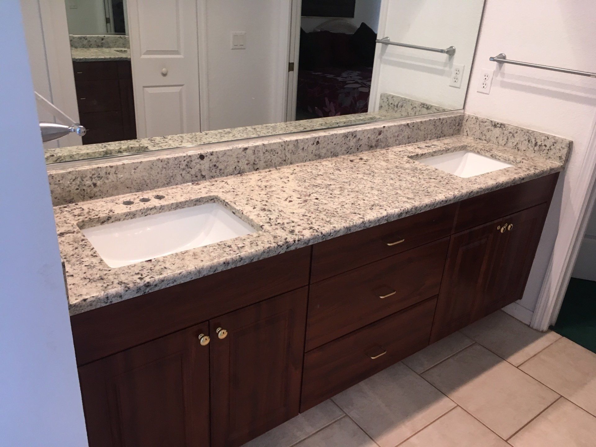 Bathroom countertop