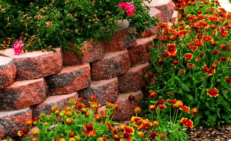 Retaining wall