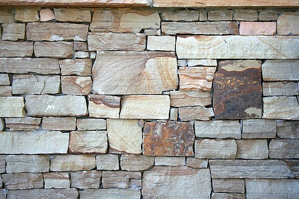 Residential stone wall