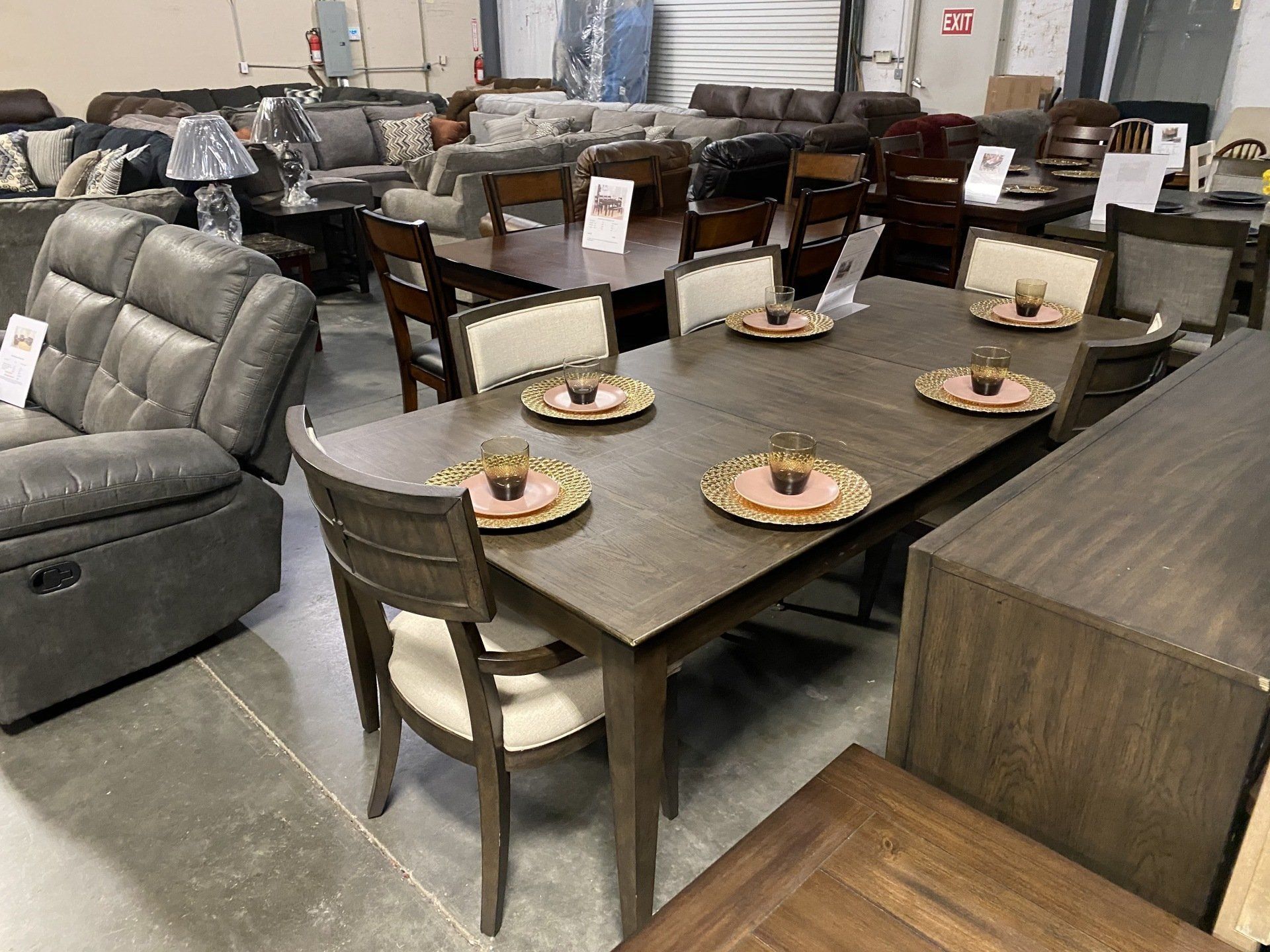 Mattress & Furniture Express Dining Tables Roseville CA