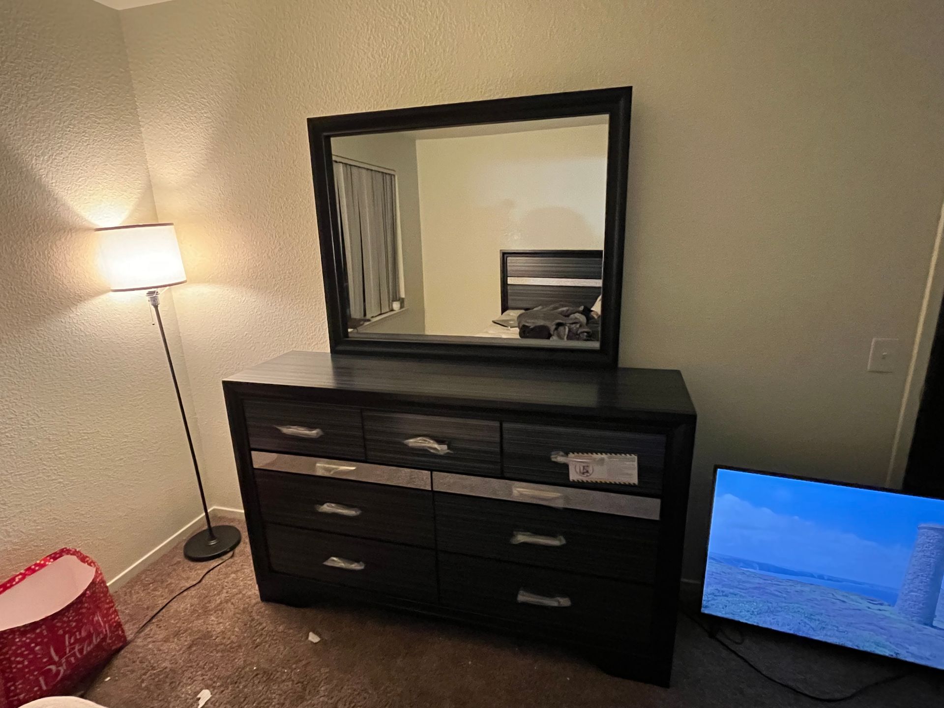 Drawer with Mirror
