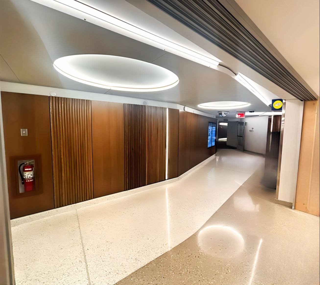 Two Recent Zona® LYNX Telescopic Glass Wall Projects Showcase Flexible Design w l hall company 14