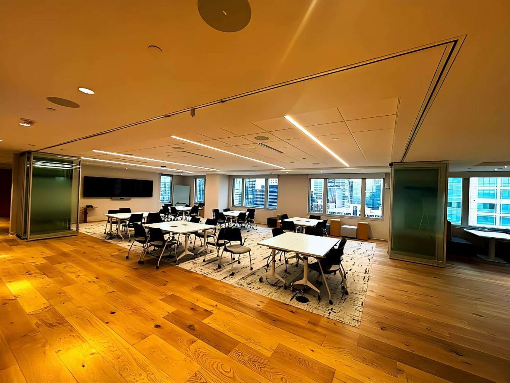 Modernfold Acousti-Clear for Accenture's Minneapolis Corporate Office w l hall company 4