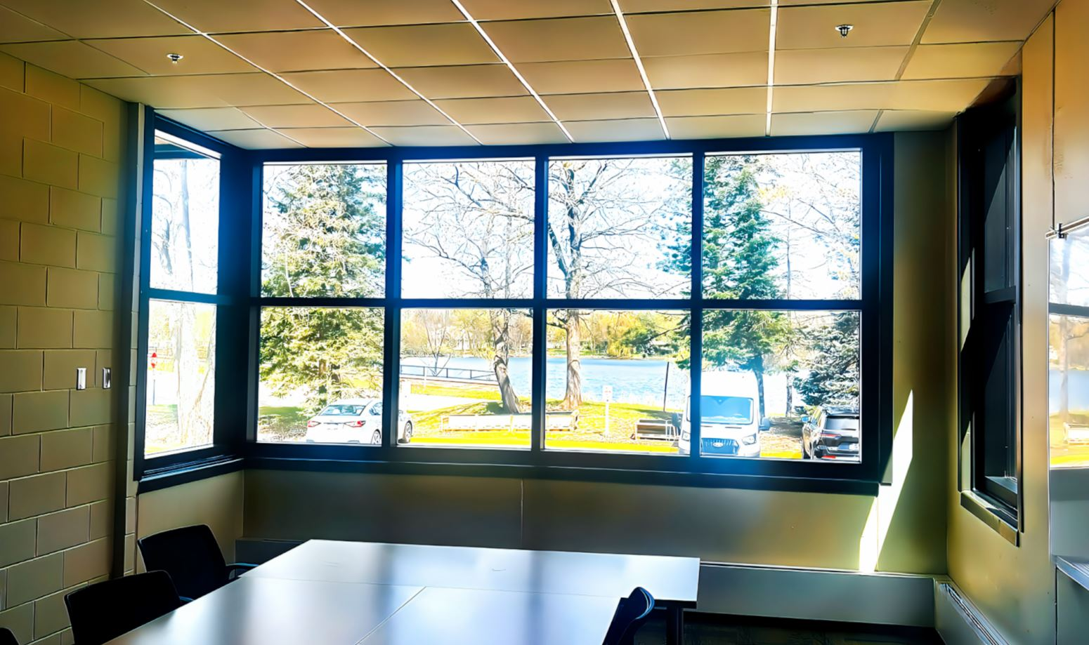 Enhancing Performance & Appearance at the Wayzata Public Schools Central Services Facility w l hall company glass and glazing 14
