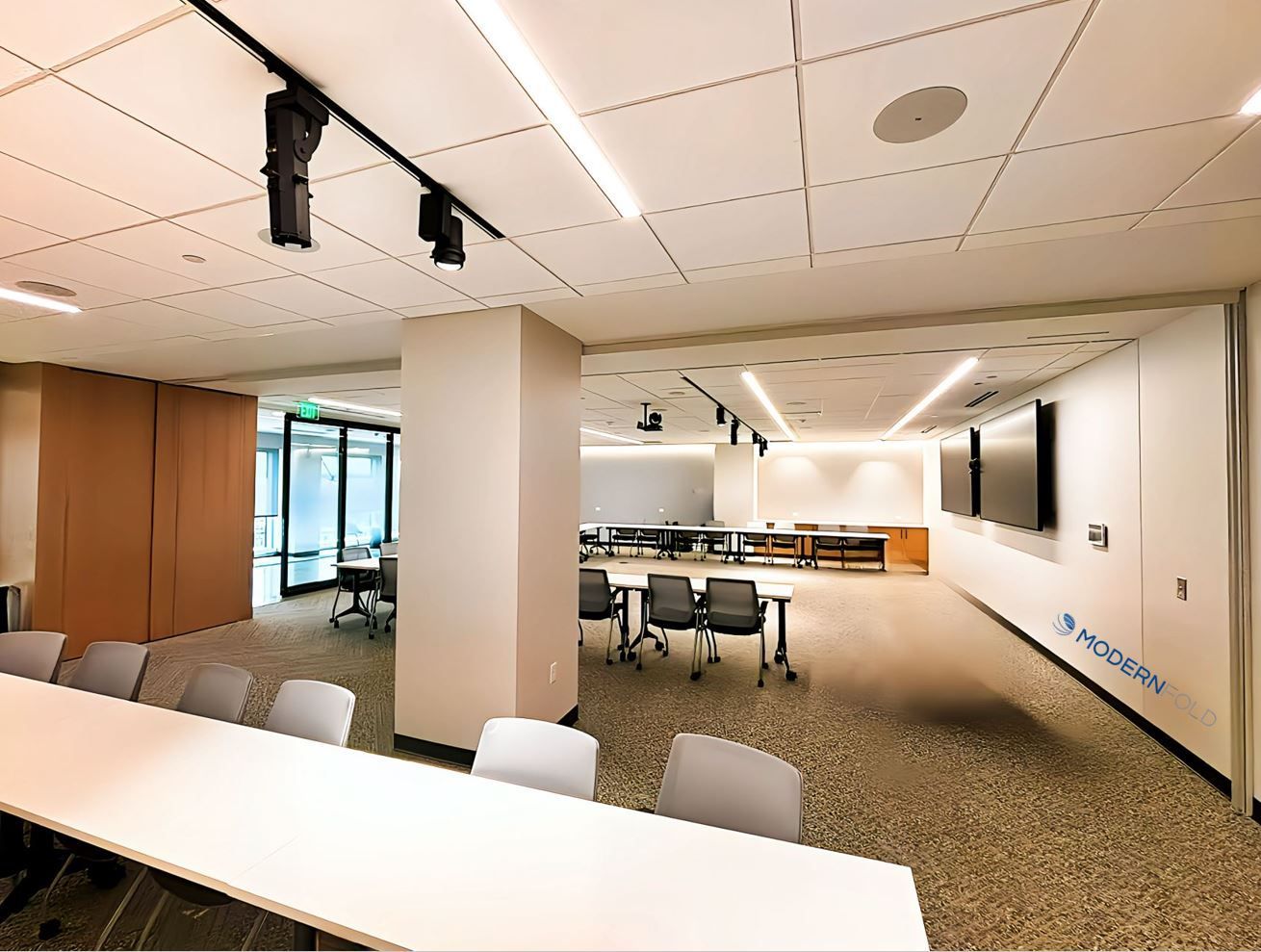 Inspire Medical Systems Corporate Headquarters in Golden Valley (MN) | Movable Wall Solutions that Enhance their Spaces with Style & Ease w l hall company modernfold zona glass wall systems 6