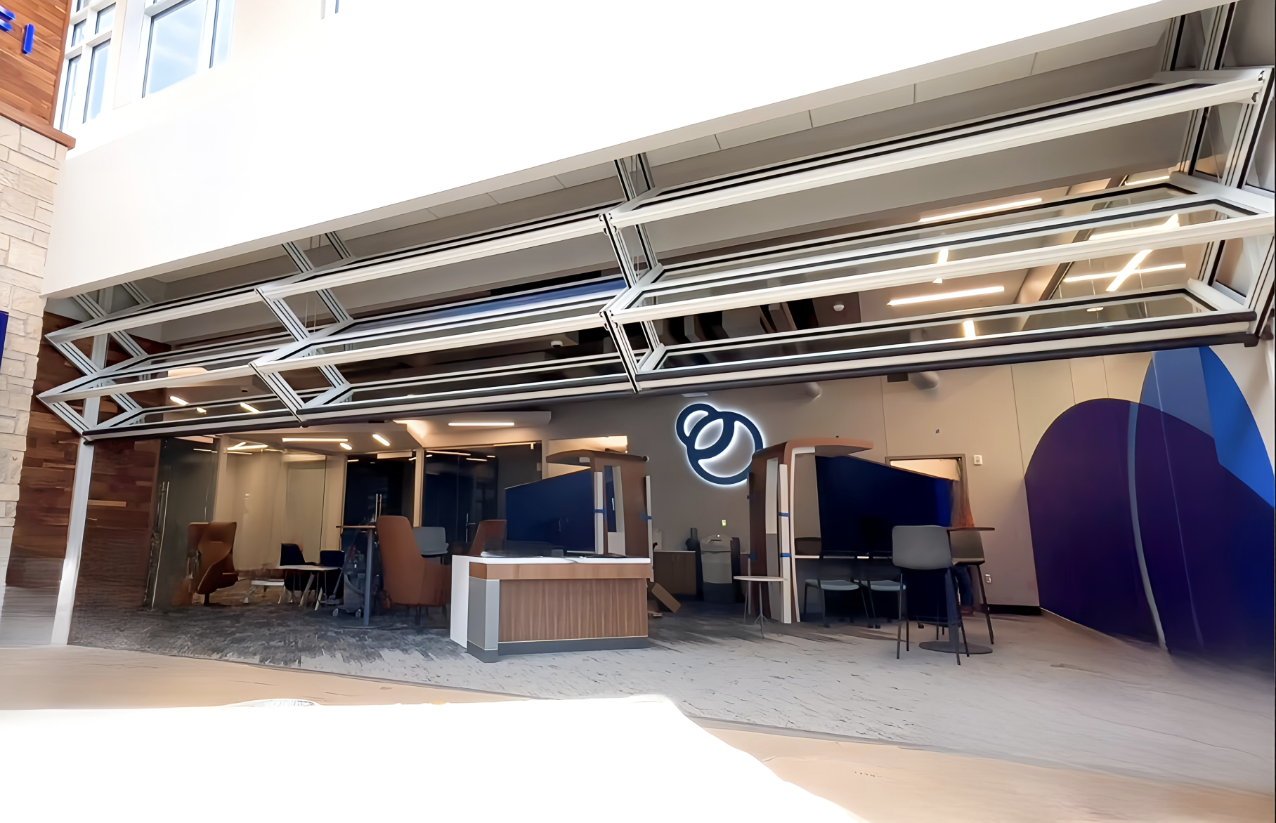 Skyfold Mirage for Magnifi Financial's Maple Grove New Branch Office w l hjall company space management 3