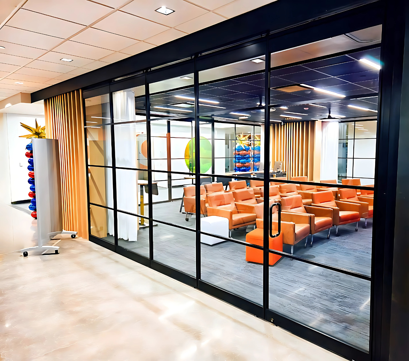 Maximizing design and function at UnitedHealth Group’s Optum campus.w l hall company operable walls 3