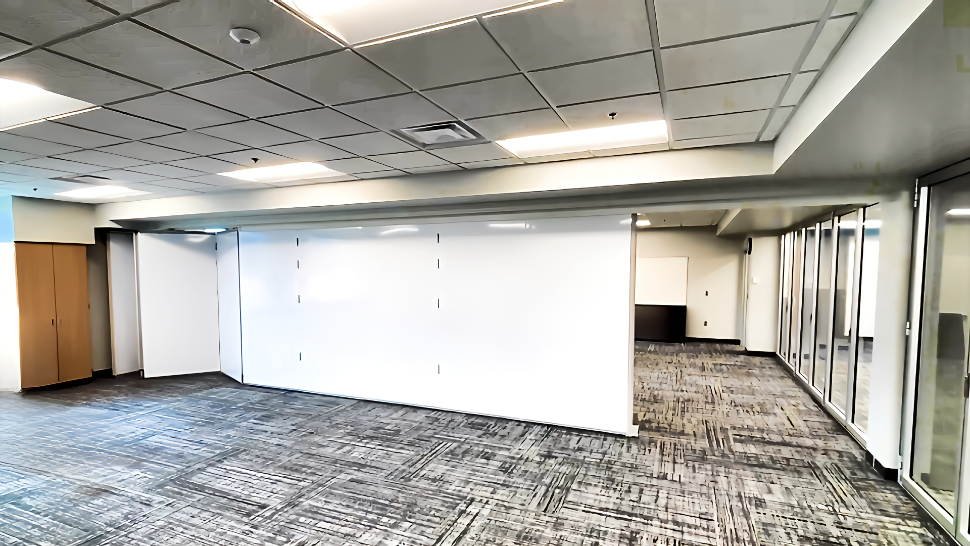 Tartan High School (Oakdale, MN) | Effortless space reconfiguration for the school's four multipurpose rooms w l hall company 3