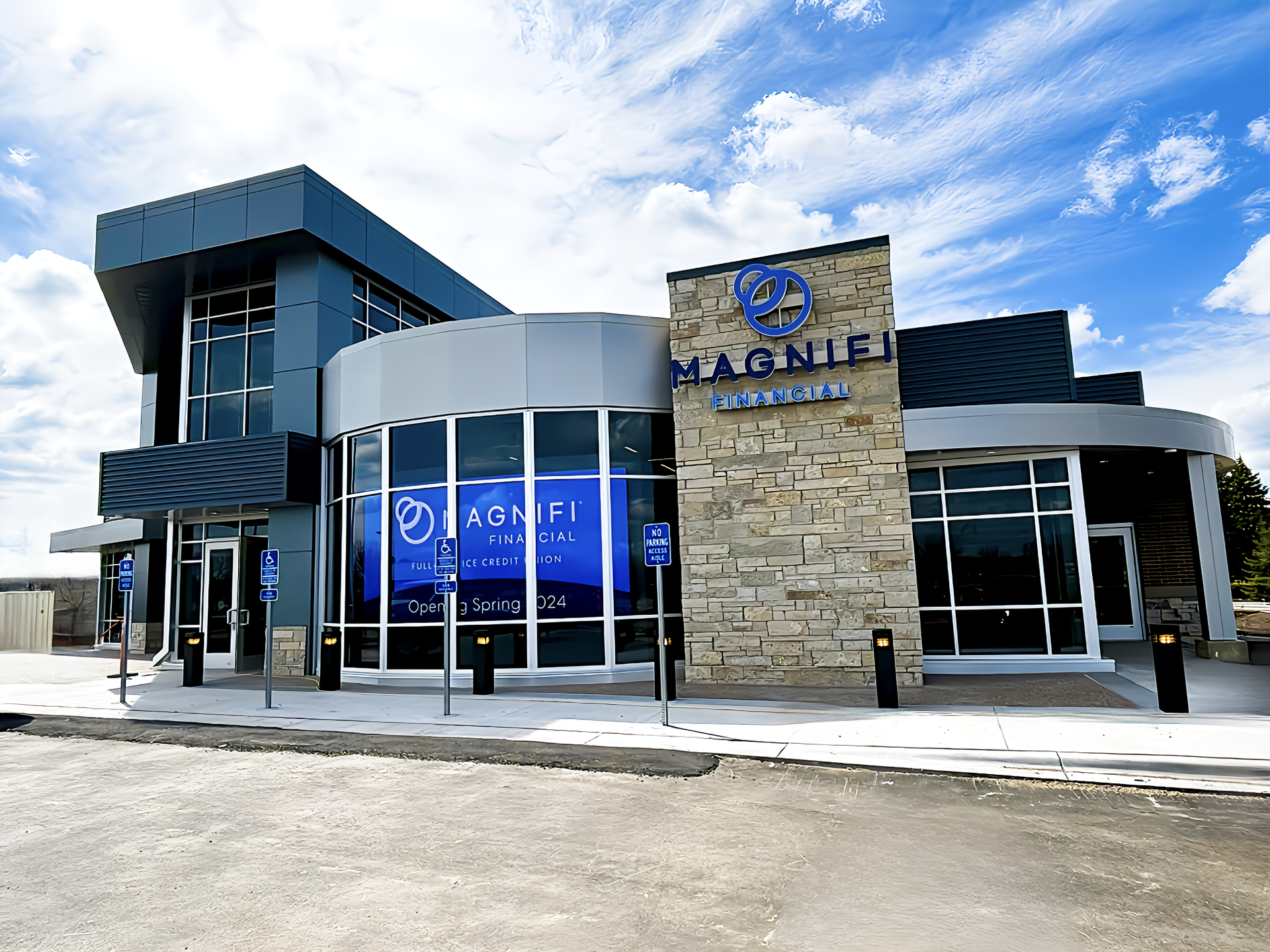 Skyfold Mirage for Magnifi Financial's Maple Grove New Branch Office w l hjall company space management 5