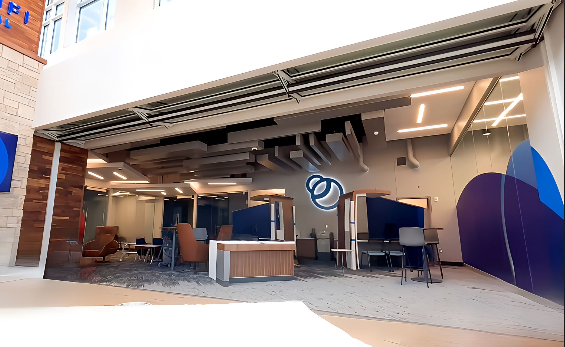 Skyfold Mirage for Magnifi Financial's Maple Grove New Branch Office w l hjall company space management 4