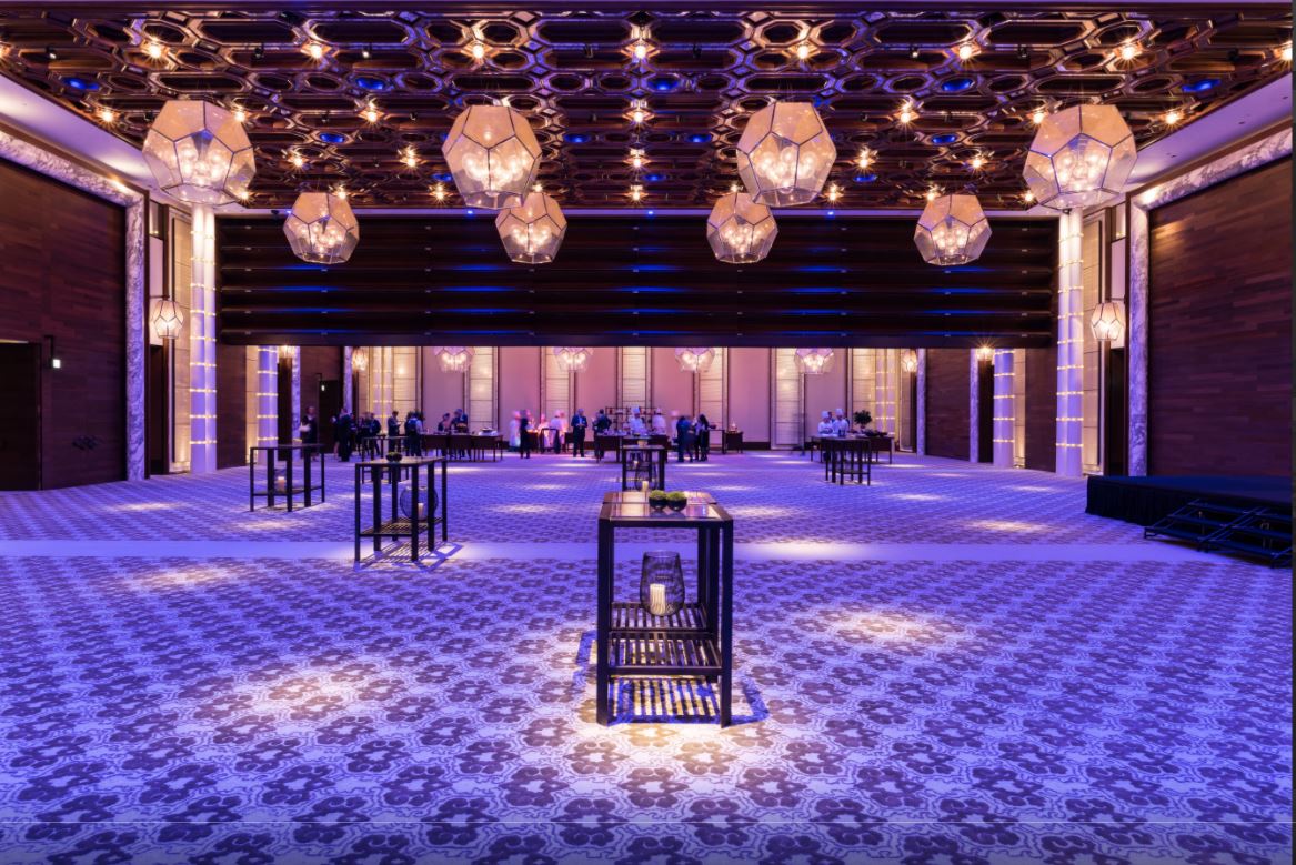 w. l. hall company premier exterior and exterior systems provider in the upper midwest   skyfold 130