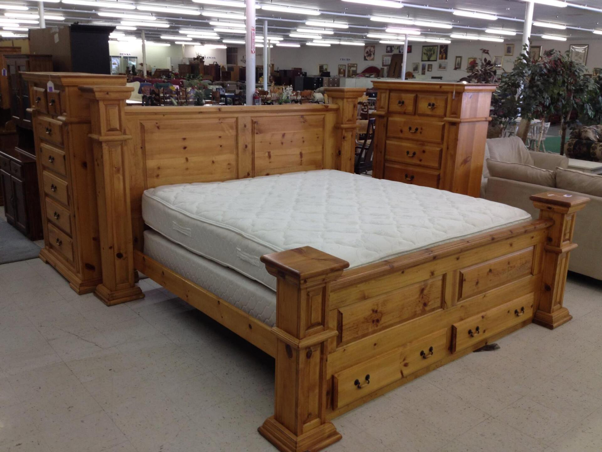 Consignment Furniture Showroom Sofas Waco, TX