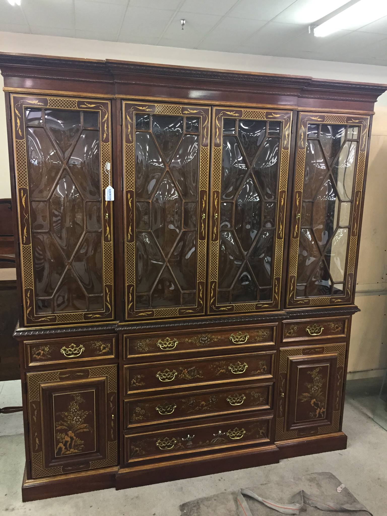 Consignment Furniture Showroom Sofas Waco, TX