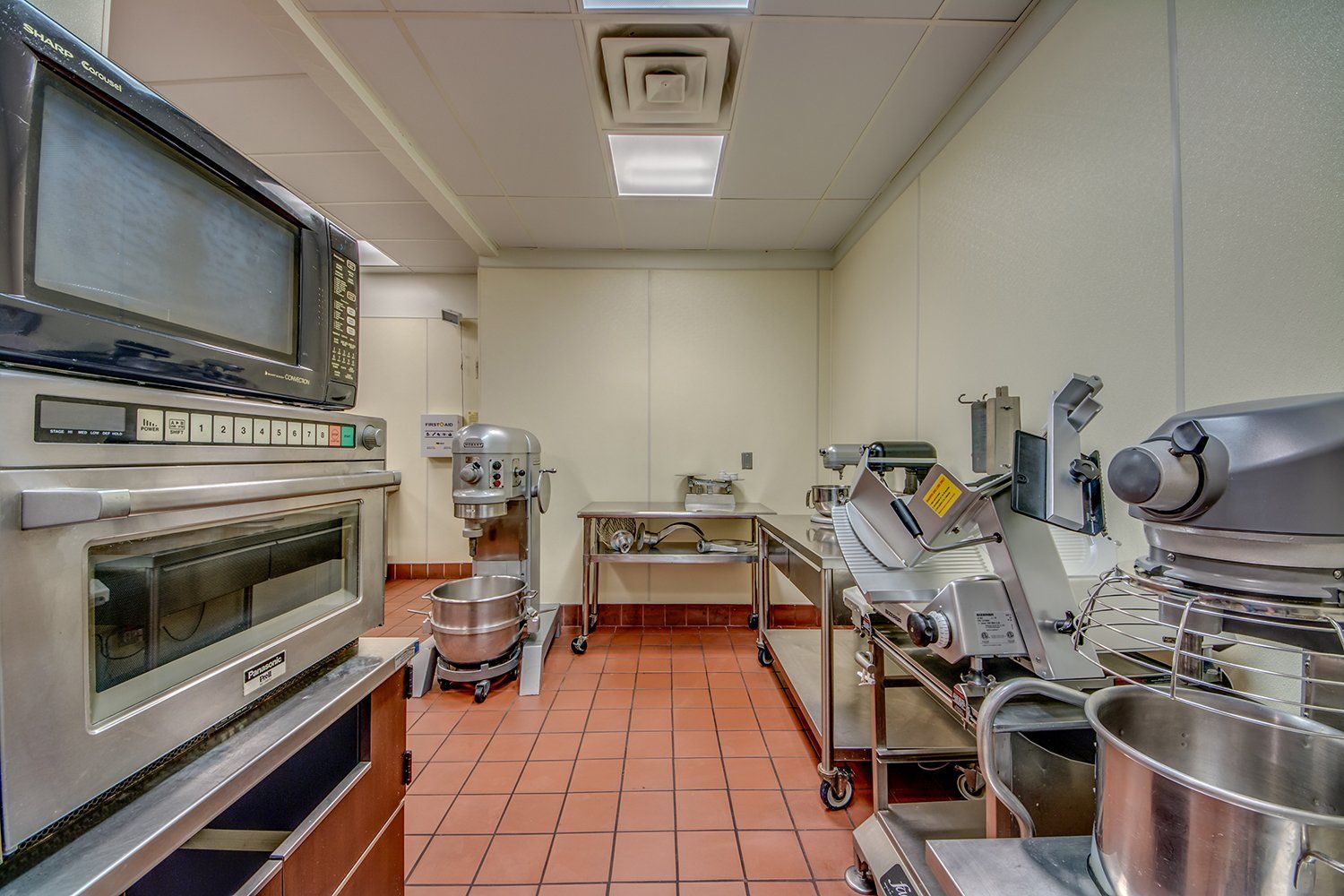 Commercial kitchen