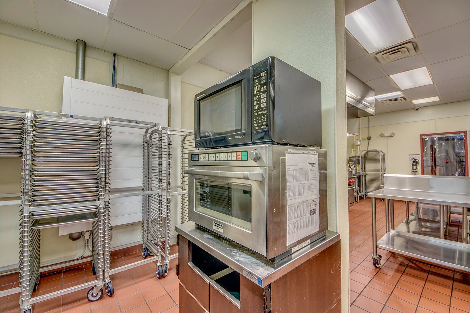 Commercial kitchen