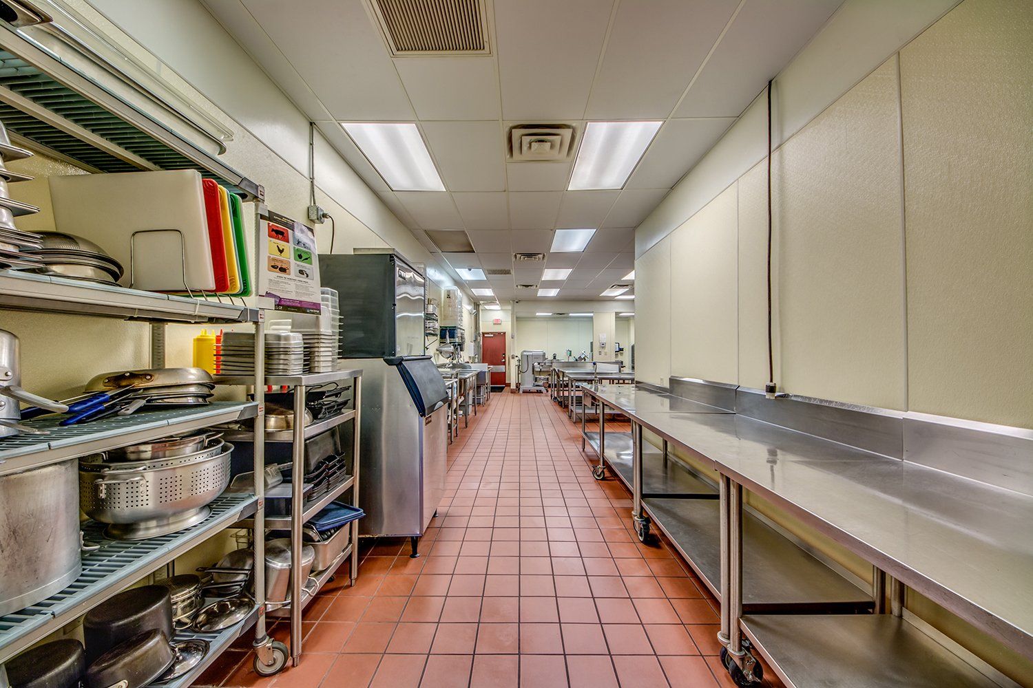 Commercial kitchen