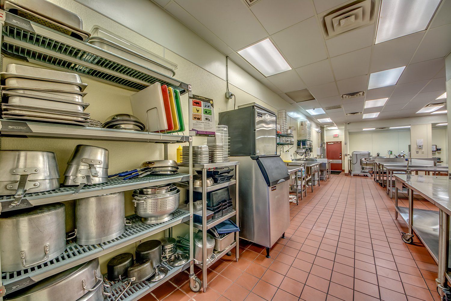 Commercial kitchen