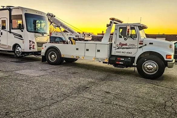 Ryan's Towing