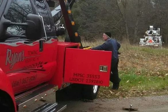 Ryan's Towing