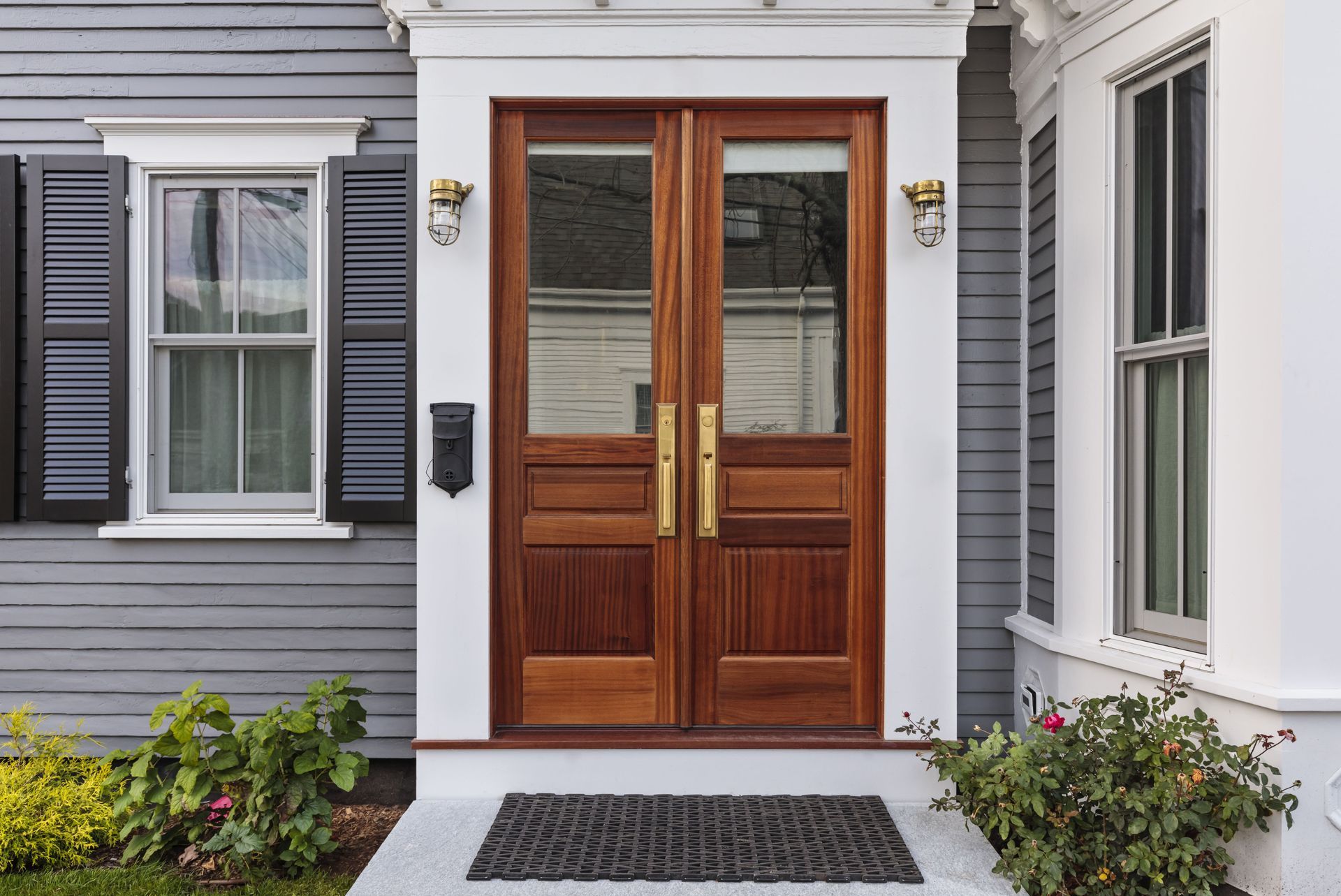 Signs It's Time for an Exterior Door Replacement
