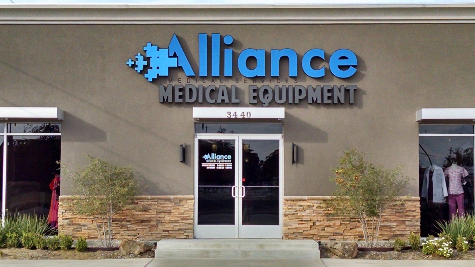 Service Graphics Printing & Signs photo gallery