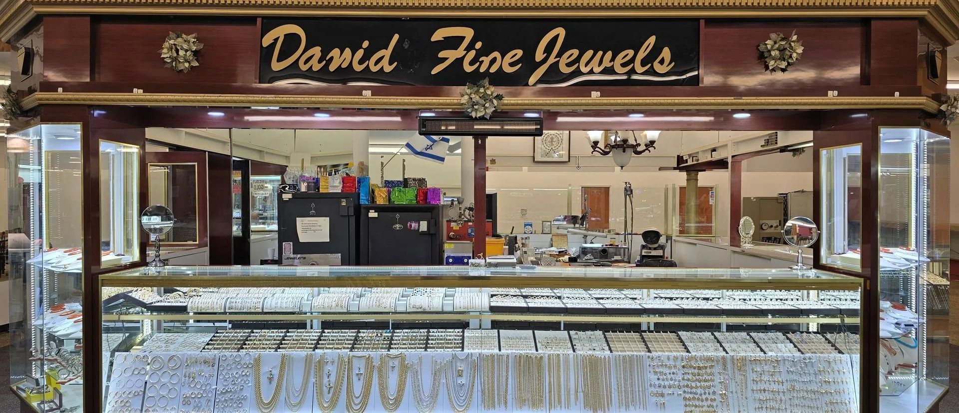 A david fine jewels store with a lot of jewelry on display.