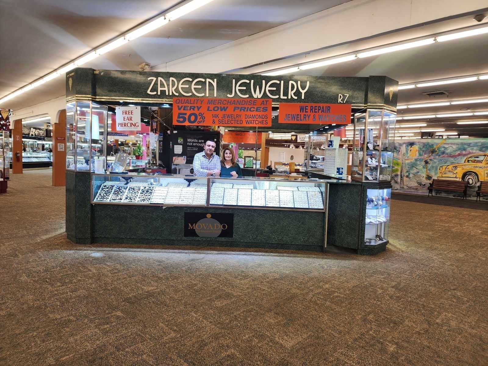 A store called zareen jewelry is located in a mall.