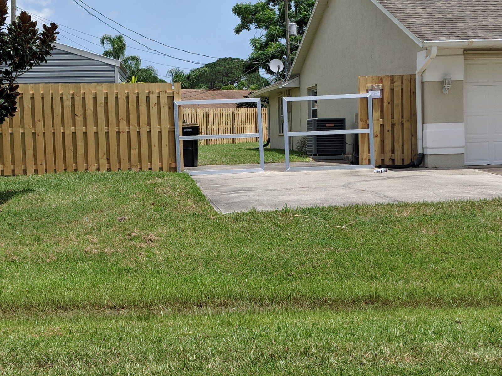 CAT-5 Gate and Fencing