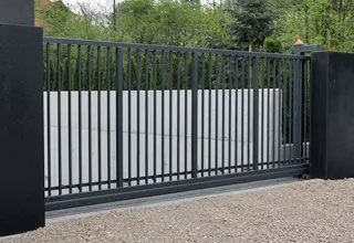 Gate