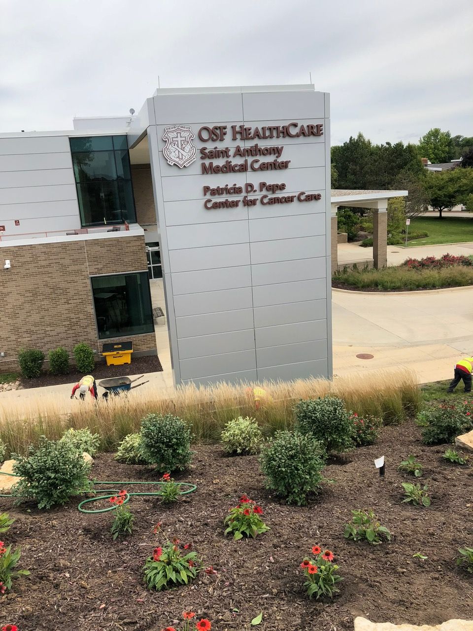 Exterior view of the OSF HealthCare Saint Anthony Medical Center, Patricia D. Papa Center for Cancer Care.