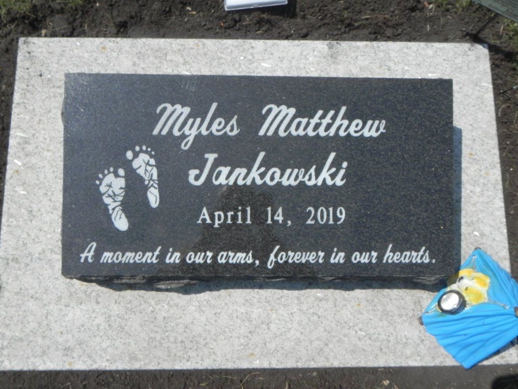 Stennes Granite/Grand Forks Memorial Child and Infant Memorials Gallery