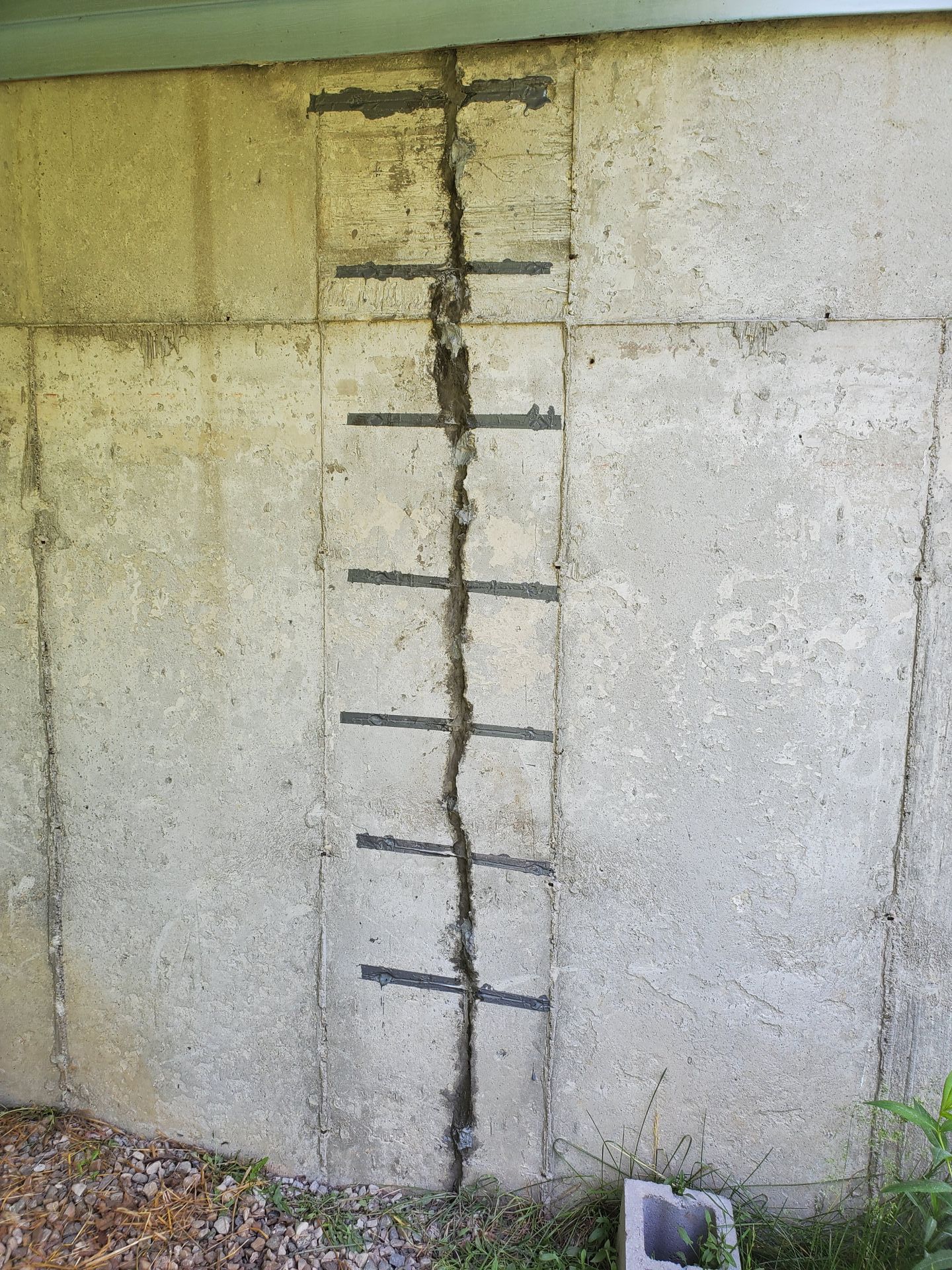 large cracks repair