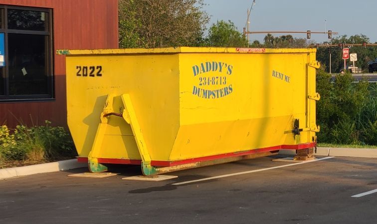 Daddy’s Dumpsters 20-yard roll-off container parked curbside in Southwest Florida – efficient debris removal for contractors