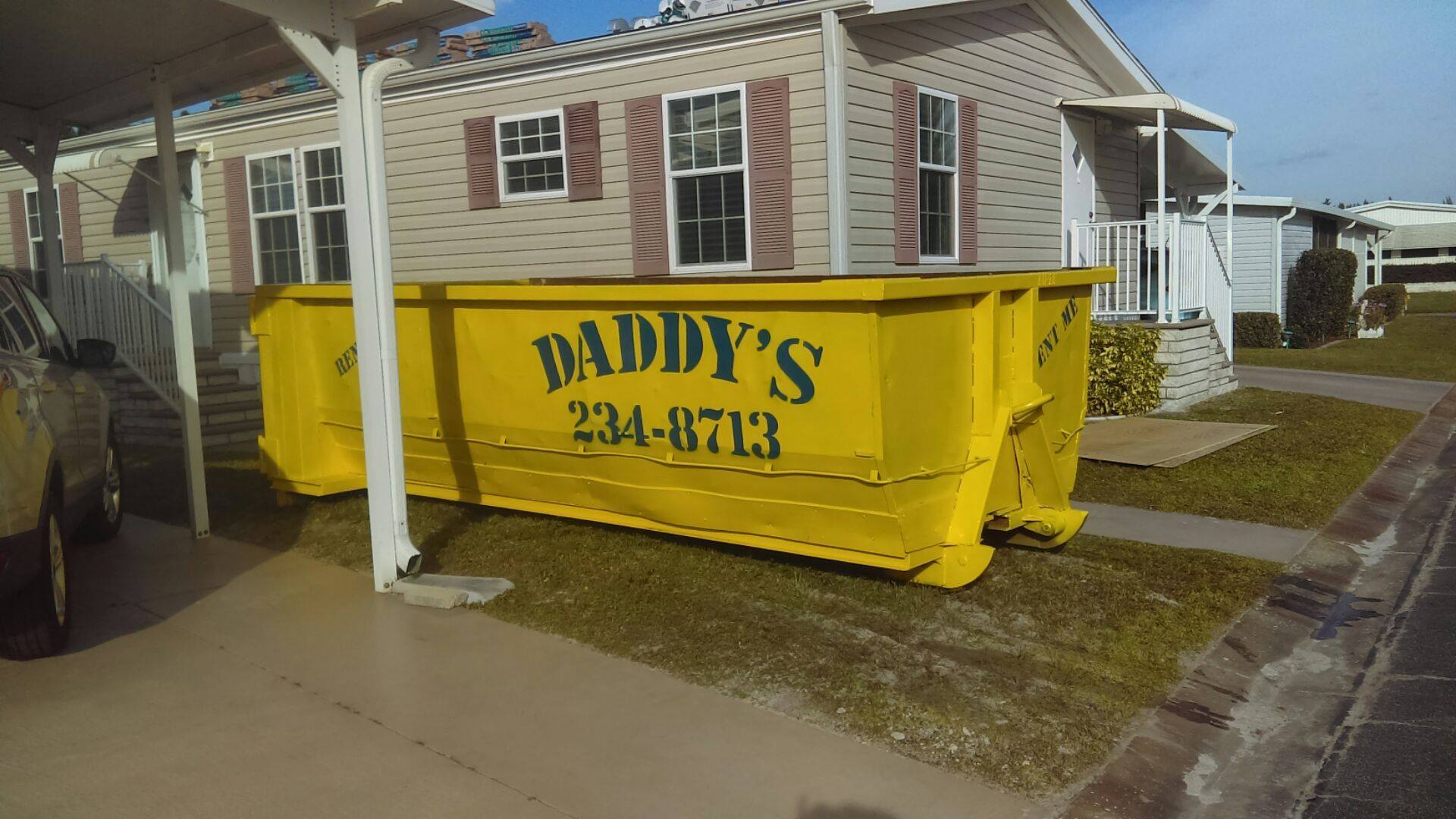 Residential dumpster. Roll-Off Dumpster Rental in Sarasota.