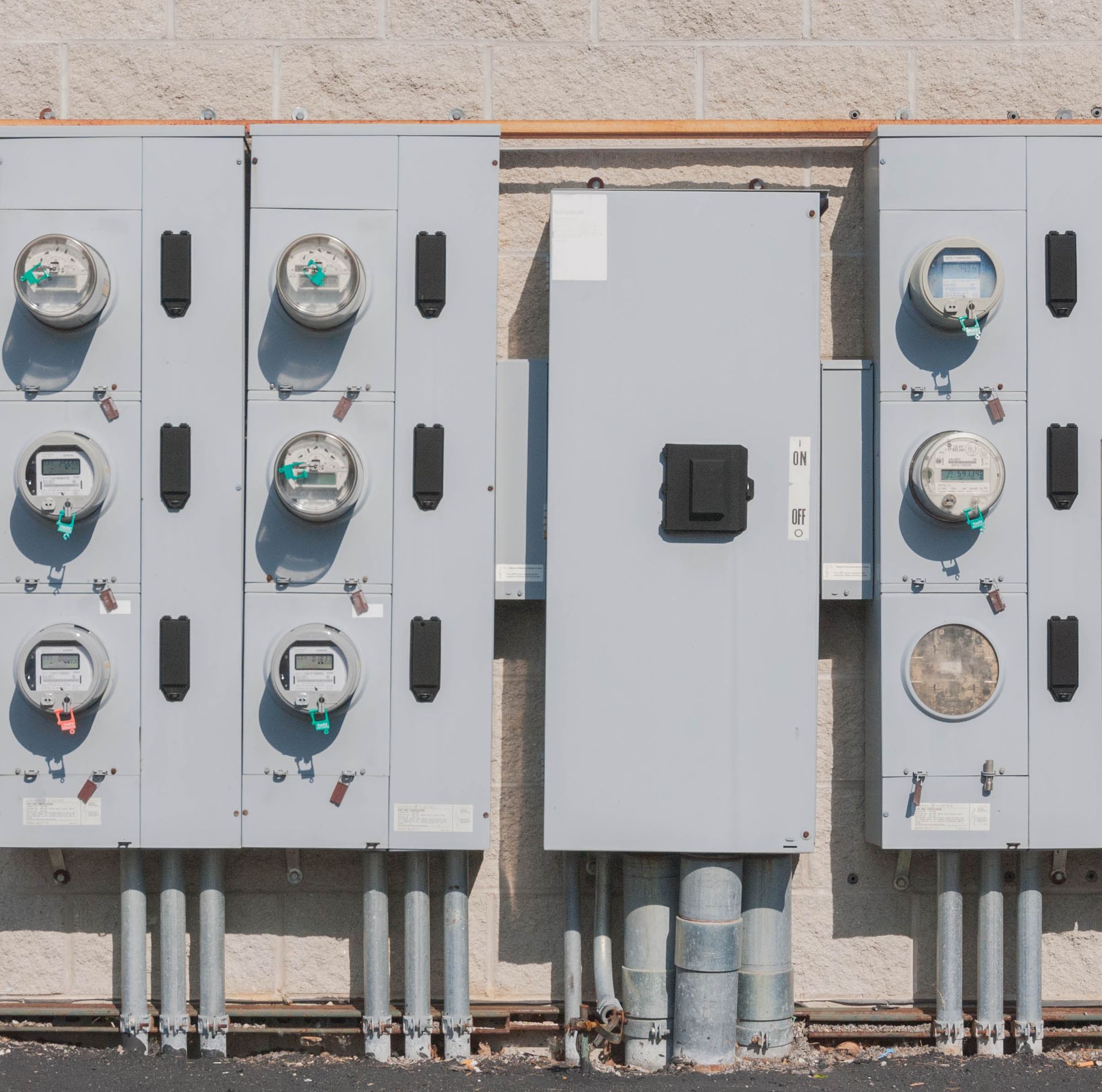 commercial electrician