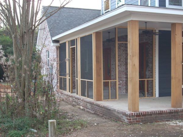 N Hattiesburg house front porch