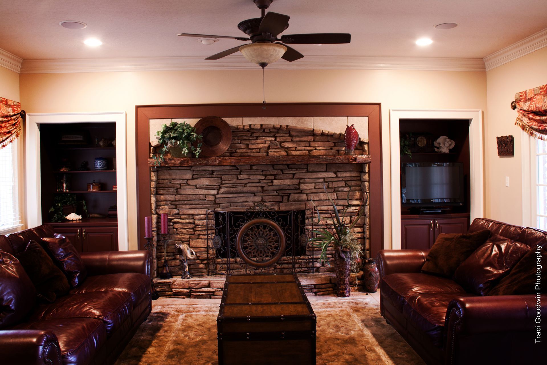 tww 8 house indoor fireplace