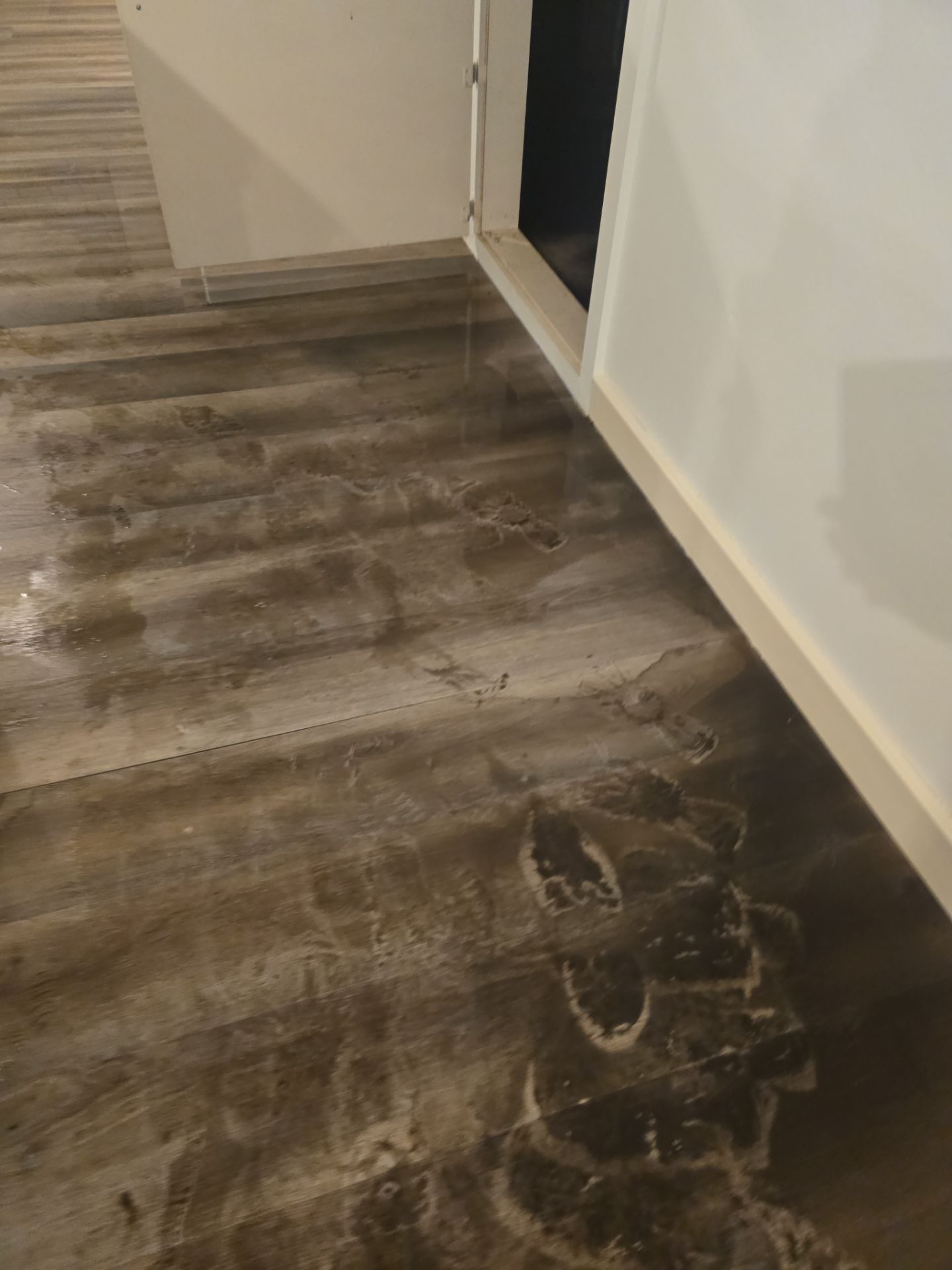 Dirty floor due to flooding