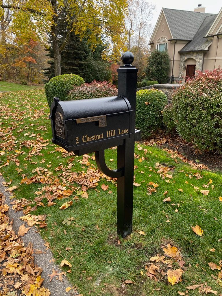 2 Chestnut Lane Mailbox