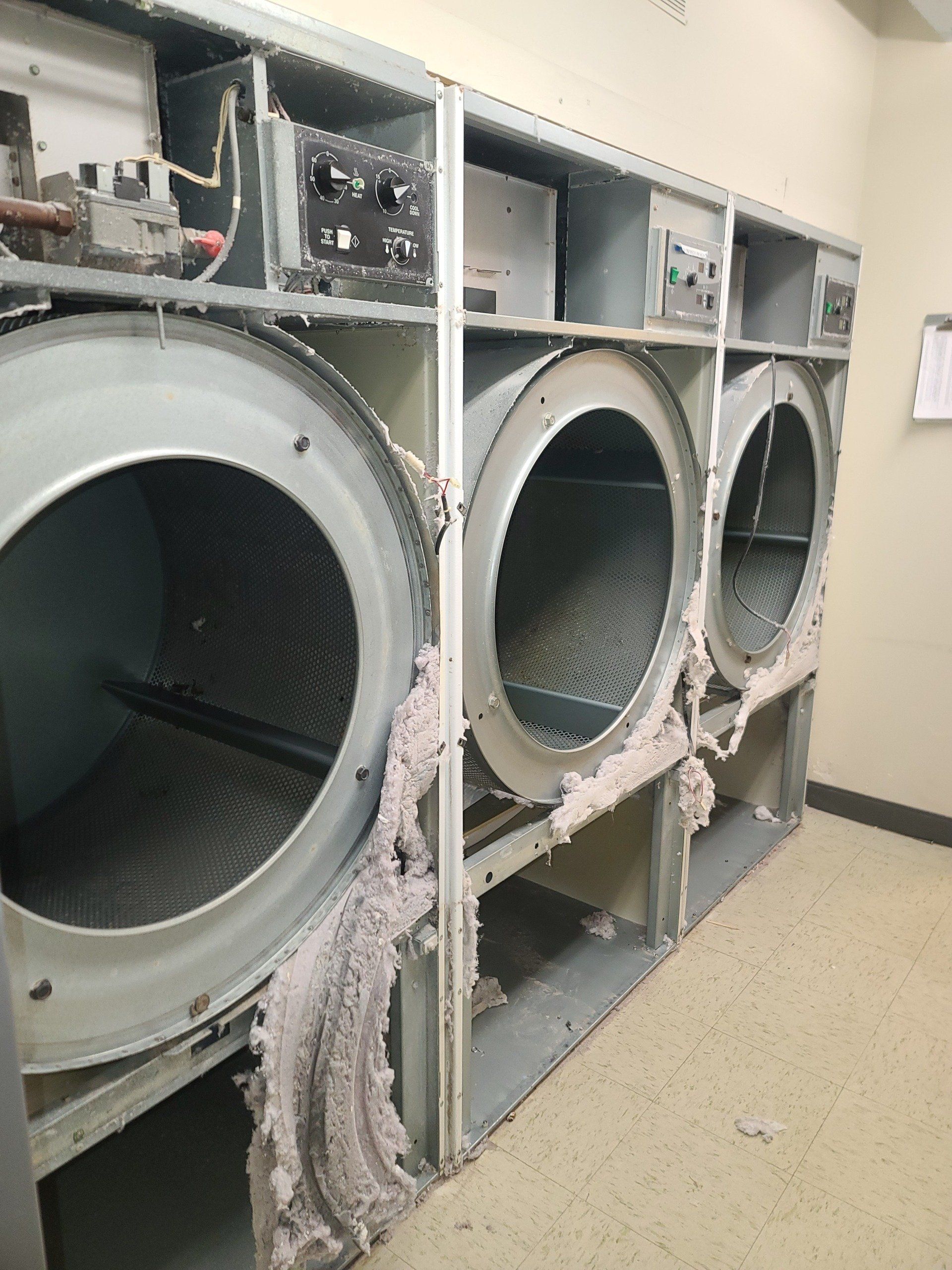 Commercial dryer cleaning