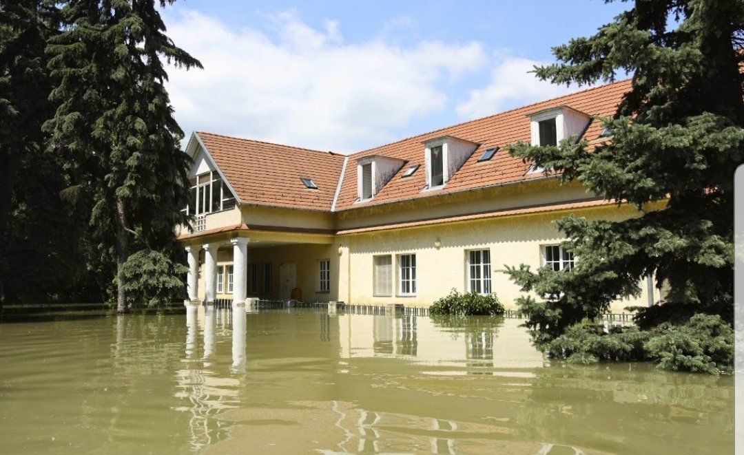 Flood water restoration